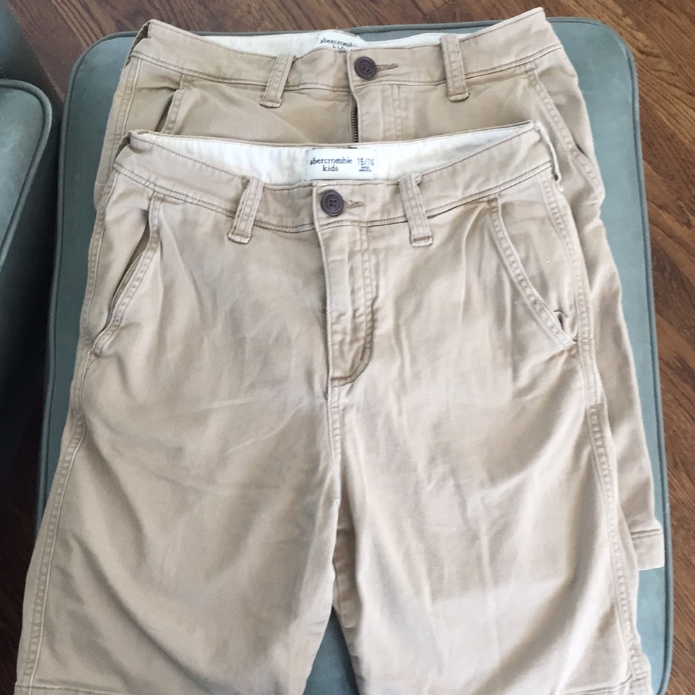Two pairs of boys Abercrombie shorts size 15/16